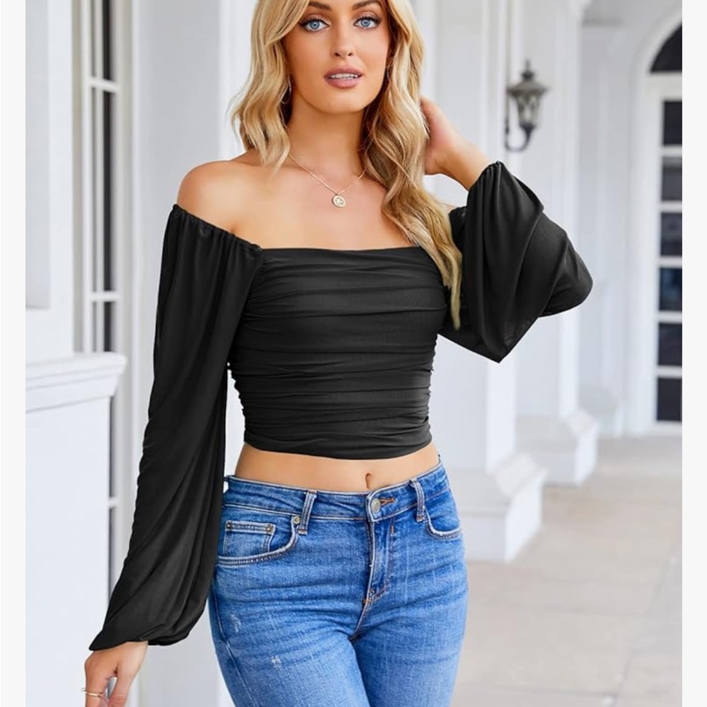 Wenrine Women’s Mesh Sleeve Crop Top